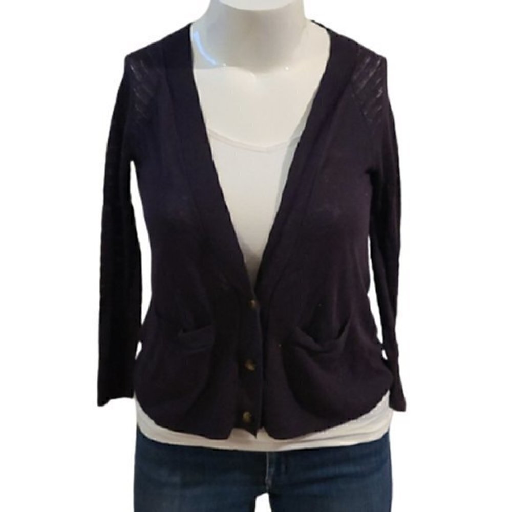 [American Eagle] 3 Button Cardigan - Size M - Picture 3 of 7